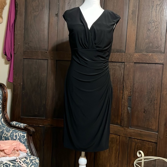 Lauren Ralph Lauren Dresses & Skirts - Lauren Ralph Lauren black dress. Size 10. Like new.